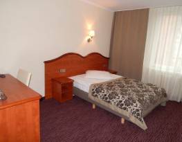Hotel KRAKUS Cracovia alojamiento restaurante parque acuático de vacaciones en Cracovia
