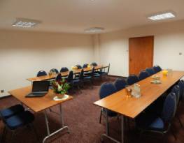 Hotel KRAKUS Cracovia alojamiento restaurante parque acuático de vacaciones en Cracovia