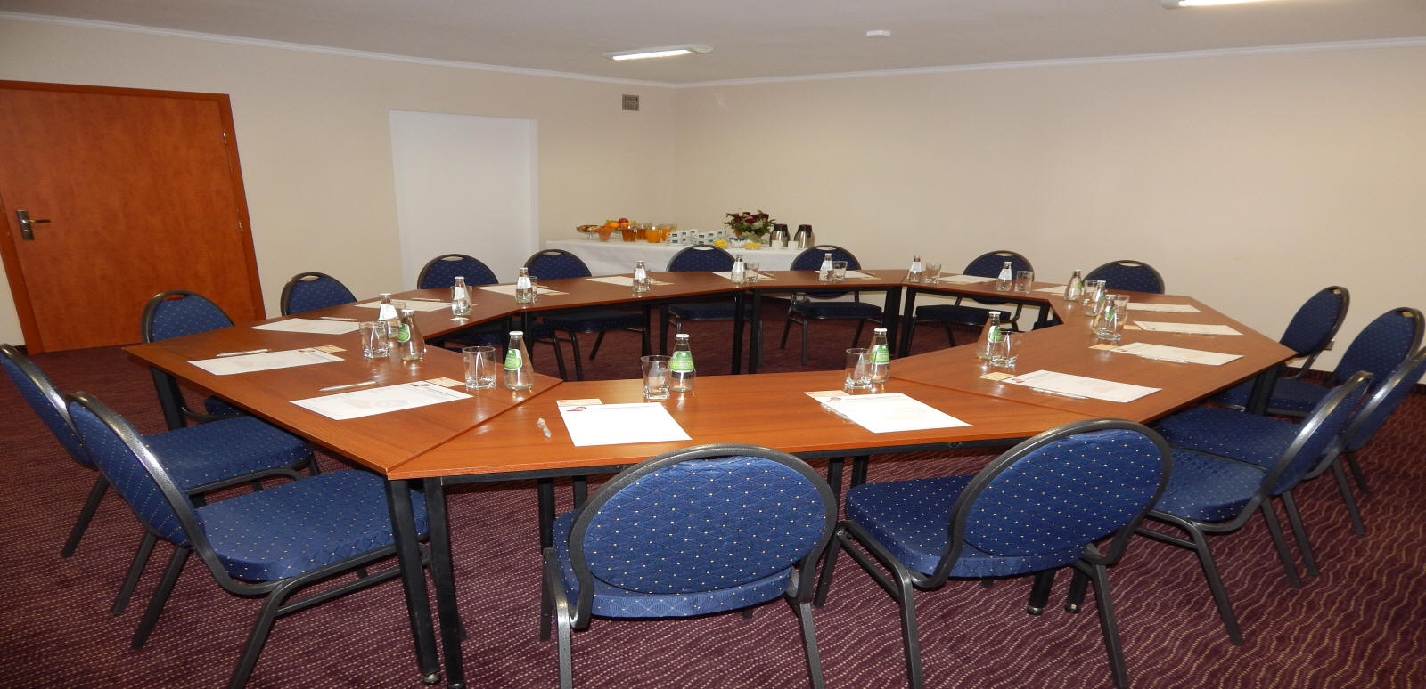 Hotel KRAKUS Cracovia alojamiento restaurante parque acuático de vacaciones en Cracovia
